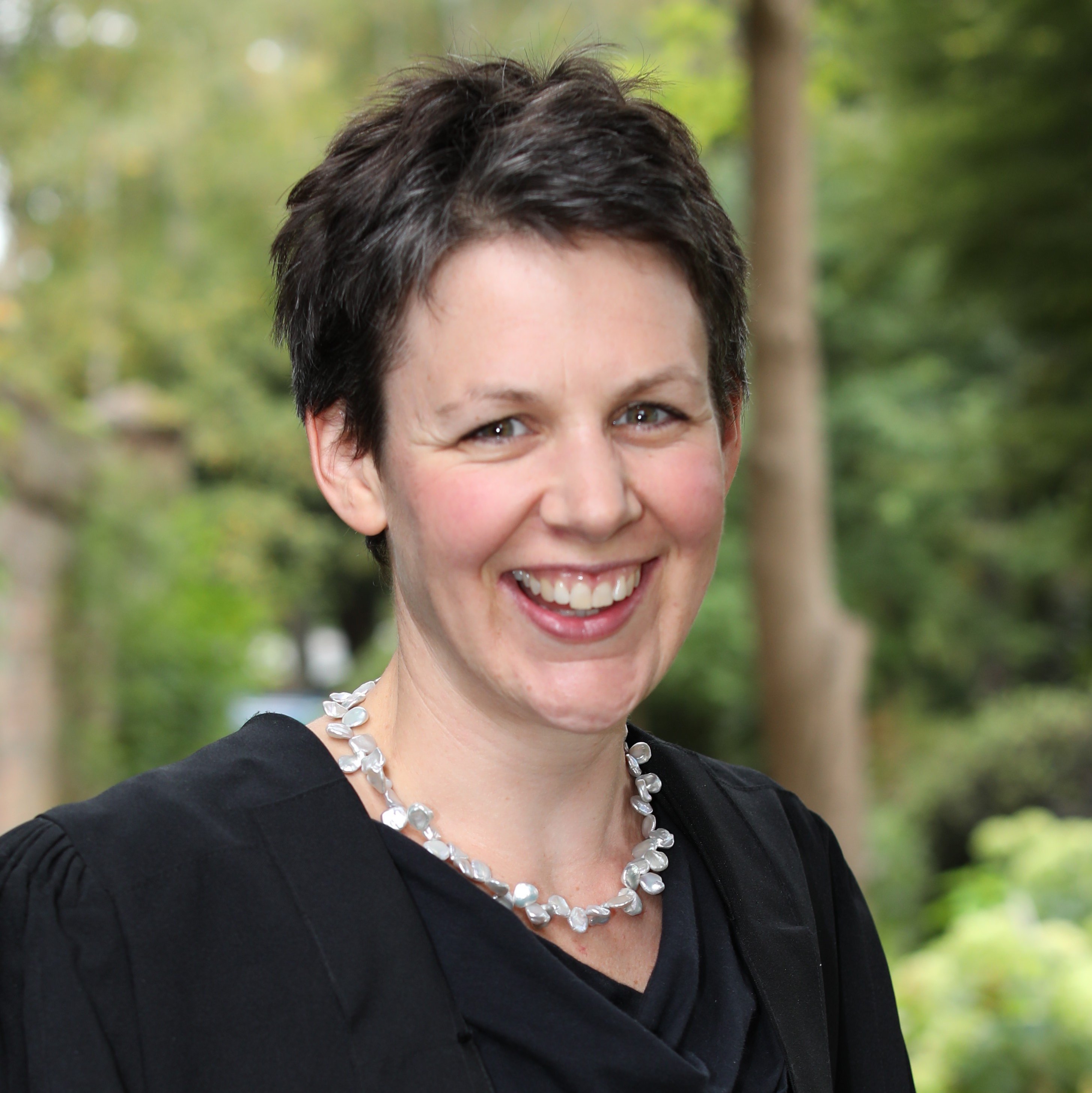 Dr Sarah Hopkins